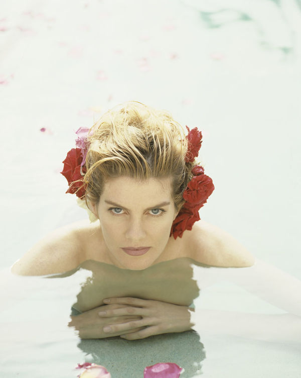 Next photo of Rene Russo