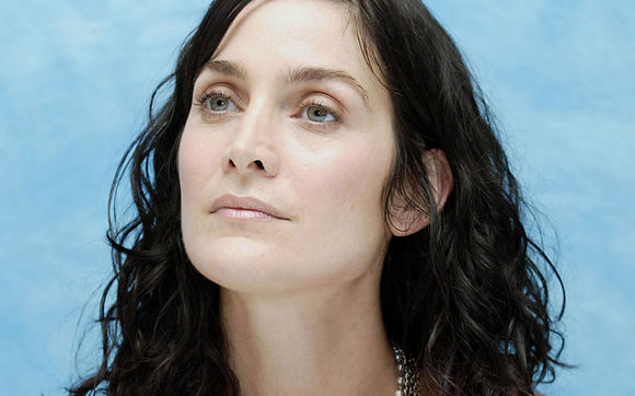 Carrie-Anne Moss - poza 15