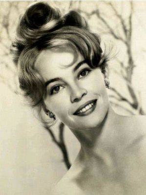 Leslie Caron - poza 19