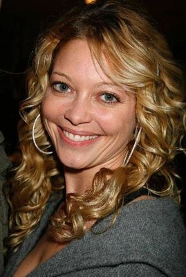 Amanda Detmer - poza 13