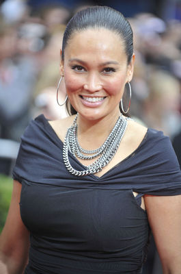 Tia Carrere - poza 8