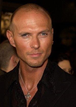 Luke Goss el dorado