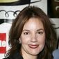 Margaret Colin - poza 1