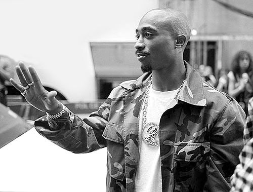 Tupac Shakur - poza 17