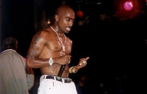 Tupac Shakur - poza 4