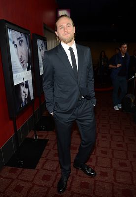 Poze Charlie Hunnam - Actor - Poza 38 Din 119 - CineMagia.ro