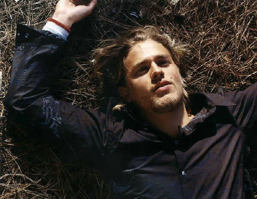 Charlie Hunnam - poza 14