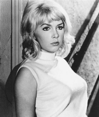 Stella Stevens - poza 27