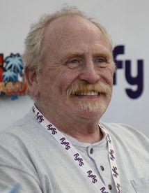 Next photo of James Cosmo