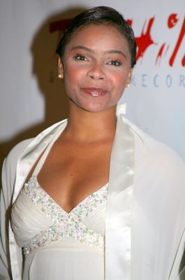 Lark Voorhies - poza 4