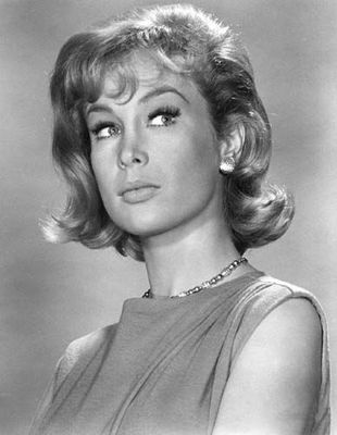 Barbara Eden - poza 18