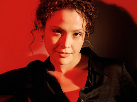 Reiko Aylesworth - poza 30