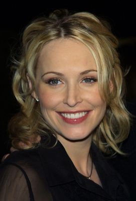 Josie Bissett - poza 18