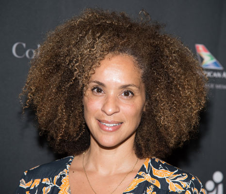 Karyn Parsons - poza 12