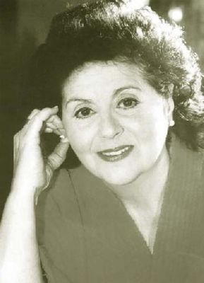 Adela Mărculescu - poza 1