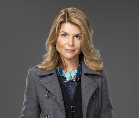 Lori Loughlin - poza 2