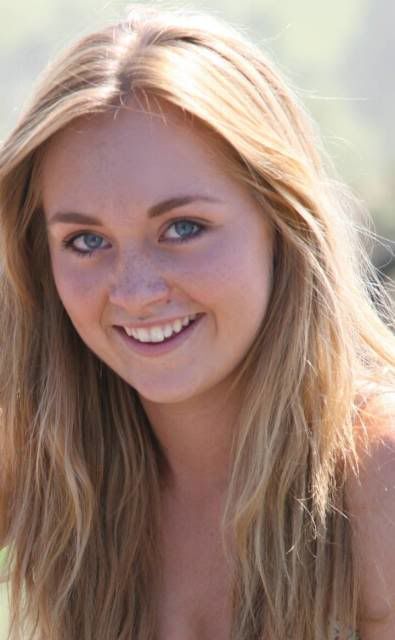 Amber Marshall Actor Cinemagiaro 4539