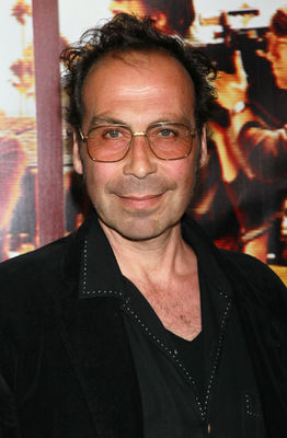 Taylor Negron - poza 14