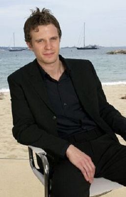 Luke Mably - poza 2