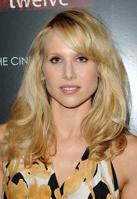 Lucy Punch - poza 5