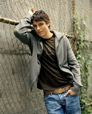 Next photo of Sean Faris