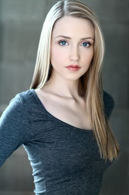 Emily Tennant - poza 1