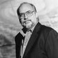 J. Michael Straczynski - poza 1