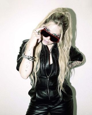 Avril Lavigne - poza 11