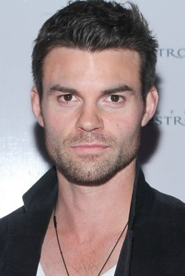 Daniel Gillies - poza 6