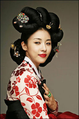 Ha Ji-Won - poza 35