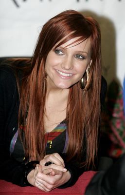 Ashlee Simpson-Wentz - poza 552