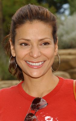 Constance Marie - poza 1