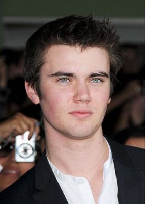 Cameron Bright - poza 2