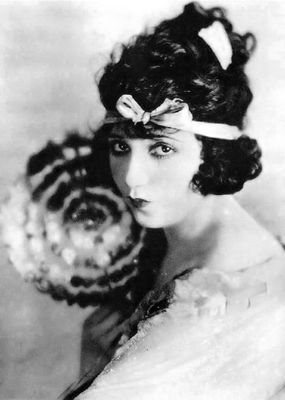 Bebe Daniels - poza 3