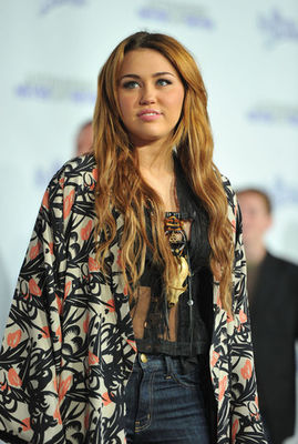 Miley Cyrus - poza 379