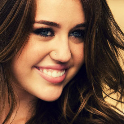 Miley Cyrus - poza 393