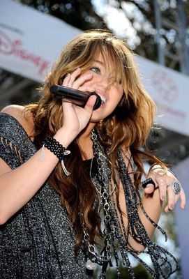 Miley Cyrus - poza 584