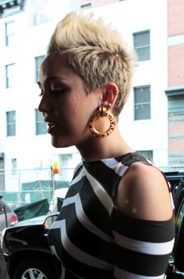 Miley Cyrus - poza 143