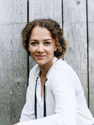 Oona-Devi Liebich - poza 18