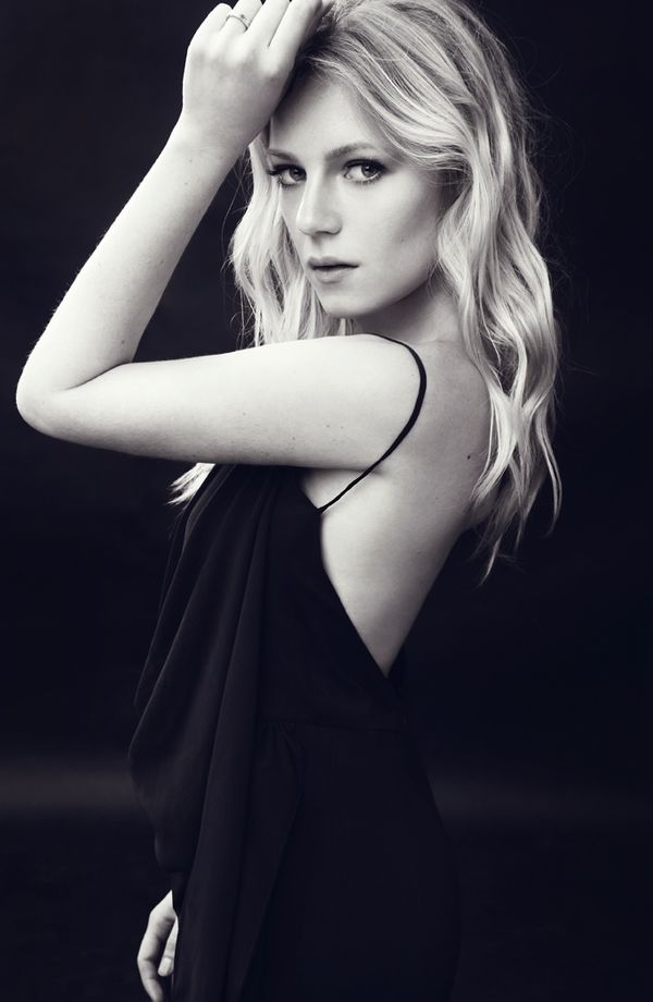 Emma Bell Actor CineMagia.ro