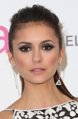 Nina Dobrev - poza 197