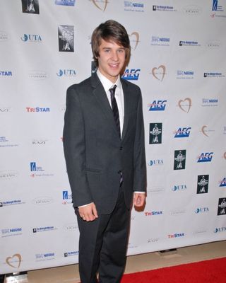 Devon Werkheiser - poza 11