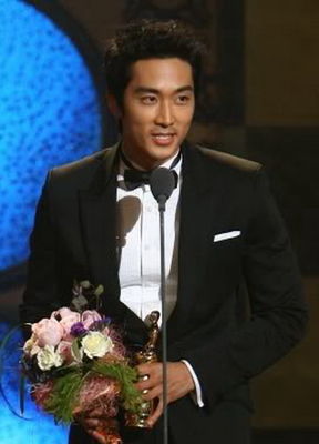 Song Seung-heon - poza 6