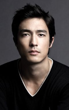 Daniel Henney height