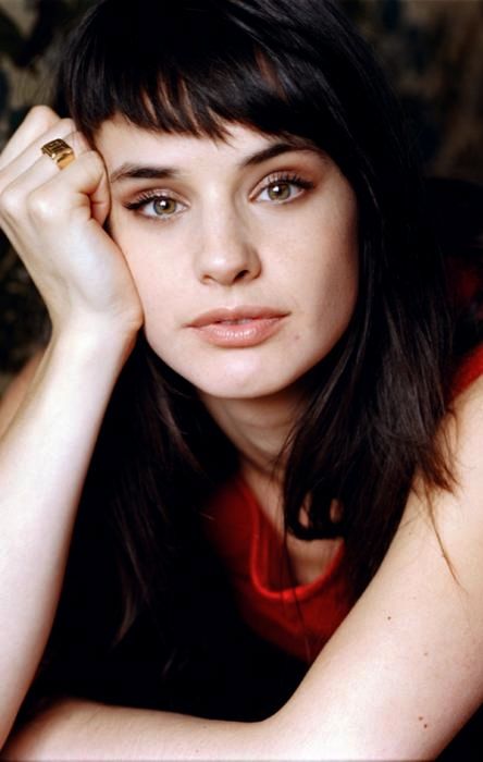 Jennifer Decker - Actor - CineMagia.ro