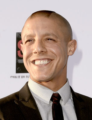 Theo Rossi - poza 22