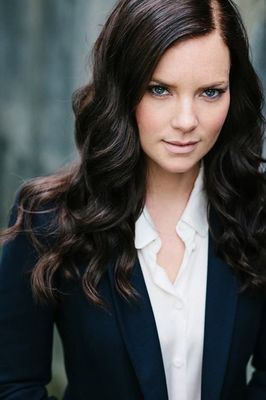 Cindy Busby - poza 8