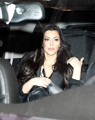 Kim Kardashian - poza 157