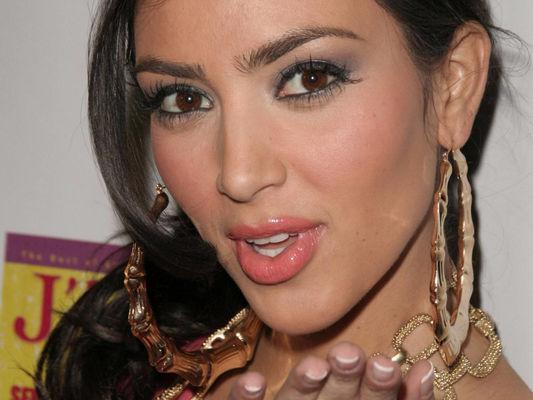 Kim Kardashian - poza 340