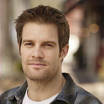 Geoff Stults - poza 3